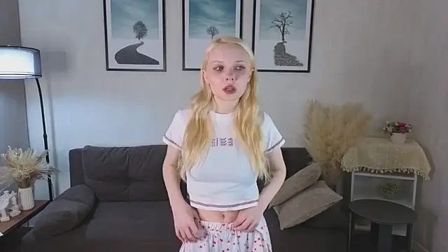 IraYounce online show from October 29, 2025, 1:26 am