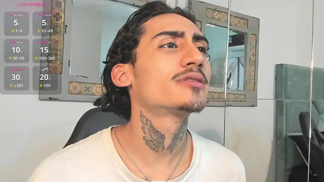 Mr Strike online show from October 24, 2025, 2:43 am