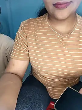 CoupleShow 432 online show from November 23, 2025, 1:43 pm