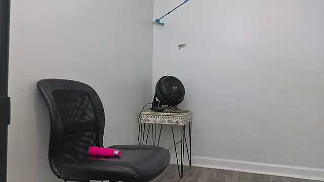 daddysprincess731 online show from February 10, 2026, 3:38 am