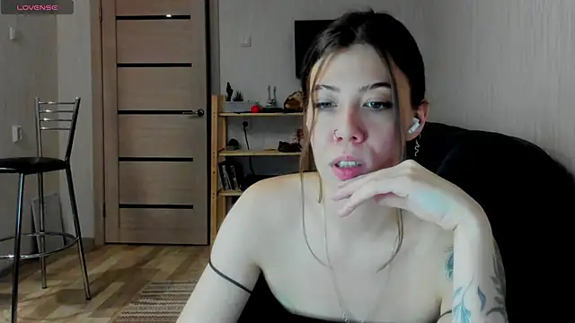 twinkle rosie online show from January 16, 2026, 12:42 pm