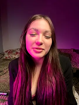 AANNNNIIIIEE online show from November 14, 2025, 8:18 am