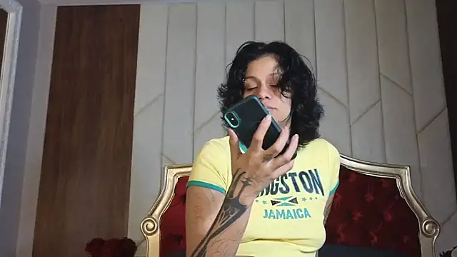 Athenea sky  online show from December 17, 2025, 8:14 pm