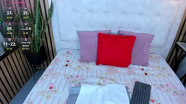 Snapshot of Amatista_desire chatting on November 14, 2025, 12:20 pm Amatista desire online show from November 14, 2025, 12:20 pm