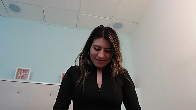 SusanWilliams  online show from February 12, 2026, 11:10 am