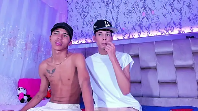 boyswantingplay online show from November 5, 2025, 3:59 pm