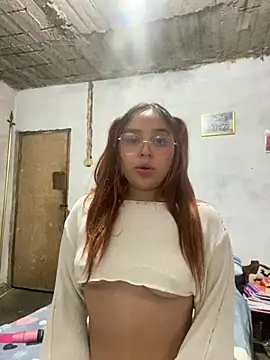 Snapshot of Conejita6942 chatting on February 24, 2026, 3:51 am Conejita6942 online show from February 24, 2026, 3:51 am