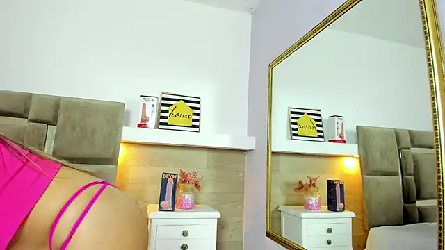 AlissonClare  online show from November 1, 2025, 11:59 am