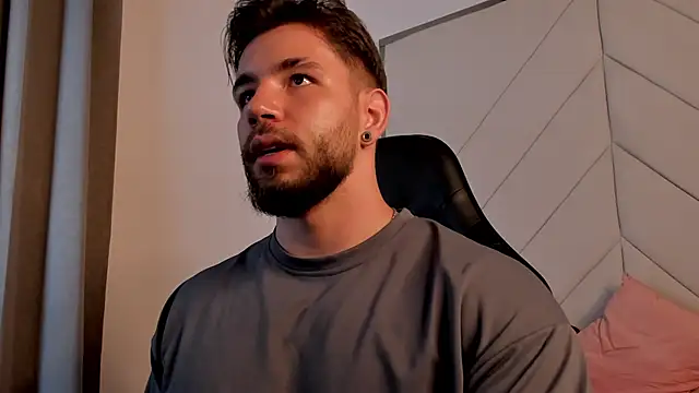 JACKSON STIFLER online show from April 14, 2026, 2:00 pm