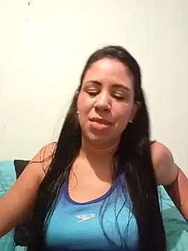 Snapshot of LeilaTaylor chatting on November 9, 2025, 6:34 pm LeilaTaylor online show from November 9, 2025, 6:34 pm