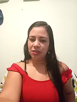 Snapshot of LeilaTaylor chatting on November 22, 2025, 1:32 pm LeilaTaylor online show from November 22, 2025, 1:32 pm