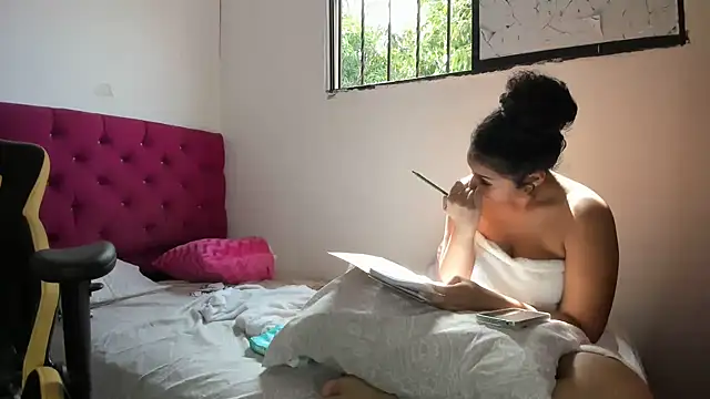 emily stars1 online show from March 18, 2026, 7:59 pm