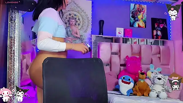 Snapshot of Zulema_Zahirx chatting on October 27, 2025, 12:55 am Zulema Zahirx online show from October 27, 2025, 12:55 am