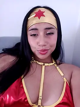 Snapshot of pretty_love28 chatting on November 7, 2025, 2:10 pm pretty love28 online show from November 7, 2025, 2:10 pm