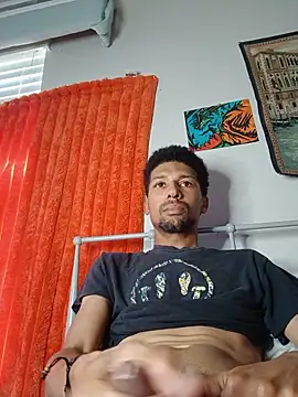 Snapshot of BigPrettyDick777 chatting on May 18, 2026, 5:18 pm BigPrettyDick777 online show from May 18, 2026, 5:18 pm