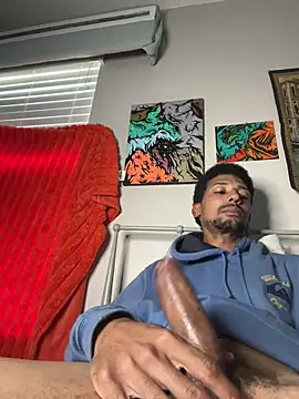 Snapshot of BigPrettyDick777 chatting on May 7, 2026, 8:56 pm BigPrettyDick777 online show from May 7, 2026, 8:56 pm