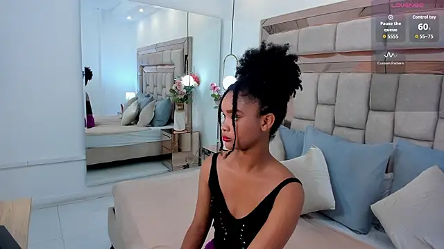 Snapshot of karolebonyy chatting on November 2, 2025, 1:49 pm karolebonyy online show from November 2, 2025, 1:49 pm