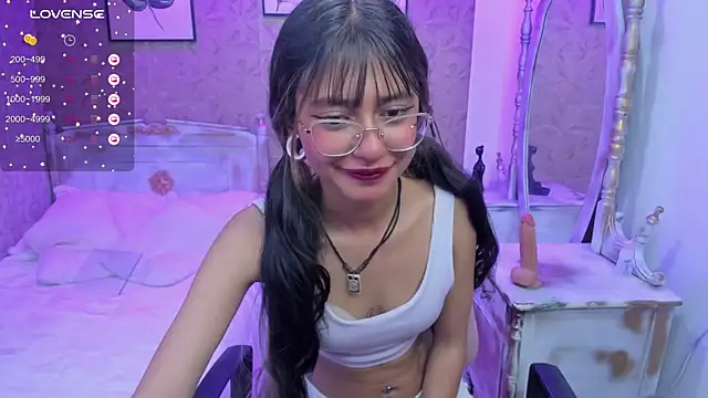 Snapshot of Noa_clk chatting on November 29, 2025, 4:23 am Noa clk online show from November 29, 2025, 4:23 am