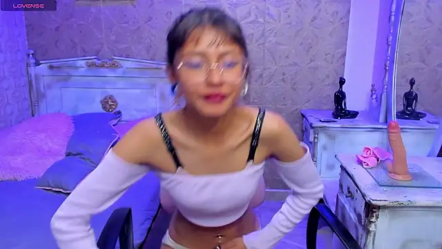 Snapshot of Noa_clk chatting on March 21, 2026, 8:30 am Noa clk online show from March 21, 2026, 8:30 am