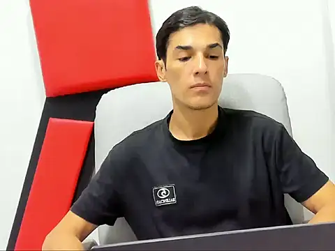 Snapshot of jupiter_333 chatting on November 7, 2025, 6:56 pm jupiter 333 online show from November 7, 2025, 6:56 pm