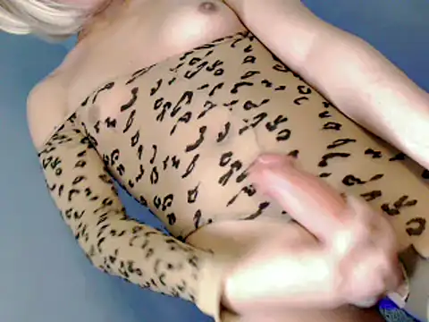 sassysiren28 online show from November 3, 2025, 5:45 am