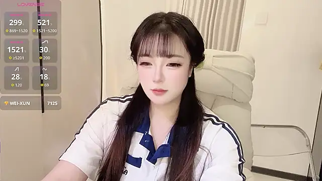 Snapshot of Follyise chatting on December 14, 2025, 2:00 pm Follyise online show from December 14, 2025, 2:00 pm