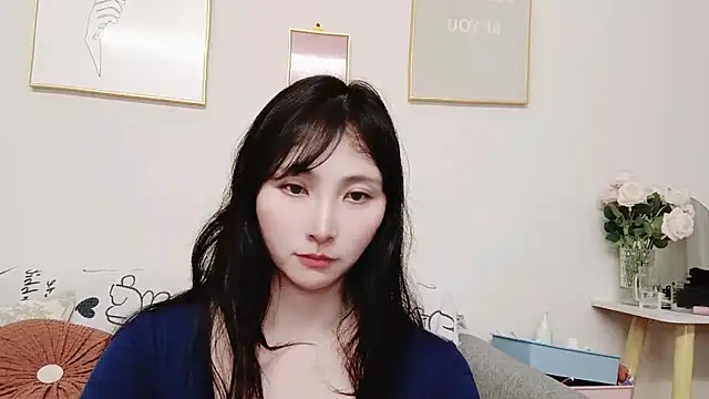 yuyan3929 online show from June 7, 2026, 2:11 pm