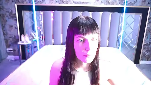 SofieMoons online show from March 12, 2026, 1:48 pm