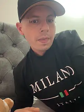 Yeison 8012 online show from March 6, 2026, 9:59 am