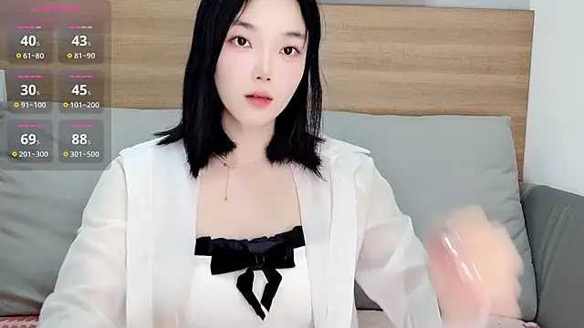 upoo7lt online show from February 9, 2026, 3:48 am