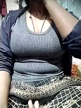 Ezabelljohn online show from December 20, 2025, 11:24 am