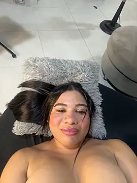 MelissaHex online show from December 19, 2025, 8:44 pm