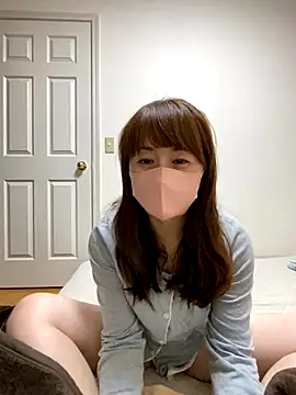 Snapshot of HONMONOHUUHU chatting on December 15, 2025, 1:28 pm HONMONOHUUHU online show from December 15, 2025, 1:28 pm