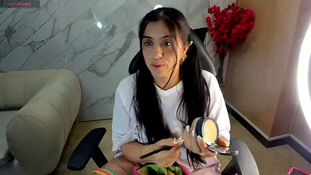 Snapshot of andrea_tasty_tf chatting on December 17, 2025, 12:54 pm andrea tasty tf online show from December 17, 2025, 12:54 pm