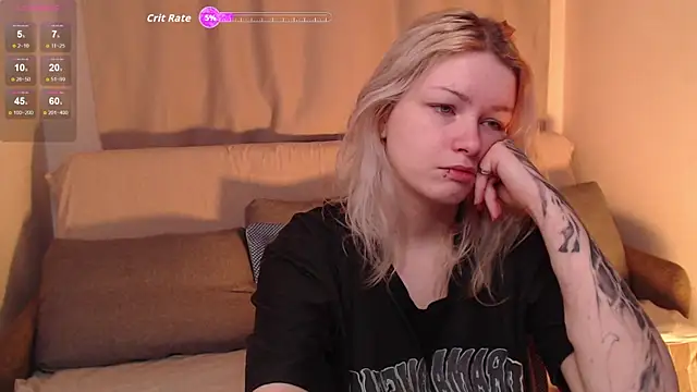 Snapshot of CherryNight6 chatting on December 13, 2025, 9:43 pm CherryNight6 online show from December 13, 2025, 9:43 pm