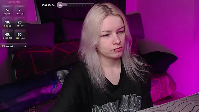 CherryNight6 online show from April 19, 2026, 9:06 pm