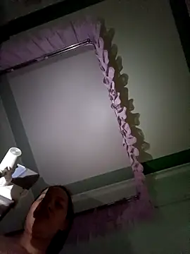 LylyCii69 online show from October 30, 2025, 1:31 pm