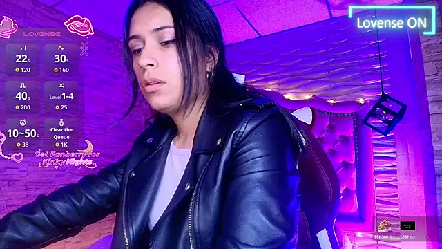 Roxanne Han online show from November 20, 2025, 11:44 am