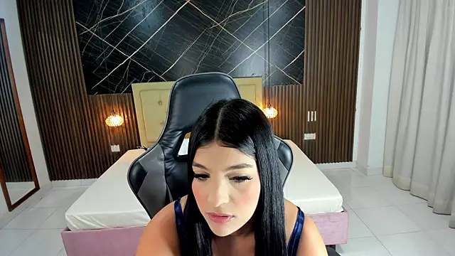 Snapshot of Milu_17 chatting on November 27, 2025, 10:59 am Milu 17 online show from November 27, 2025, 10:59 am