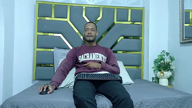 Snapshot of Neytanmalcon chatting on November 8, 2025, 5:00 am Neytanmalcon online show from November 8, 2025, 5:00 am