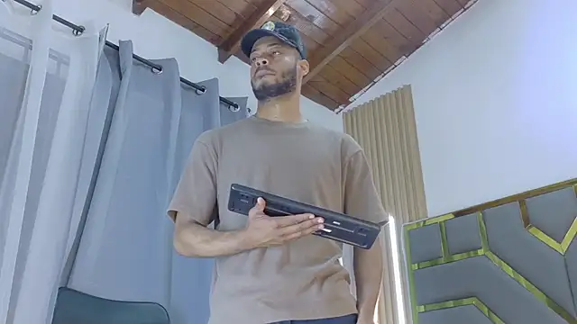 Neytanmalcon online show from February 20, 2026, 6:32 pm