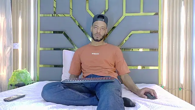 Neytanmalcon online show from March 4, 2026, 6:04 pm