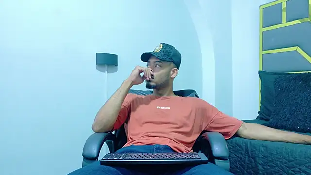 Snapshot of Neytanmalcon chatting on November 25, 2025, 8:53 pm Neytanmalcon online show from November 25, 2025, 8:53 pm