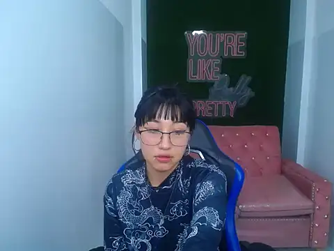 isabella smith t online show from October 22, 2025, 10:52 pm