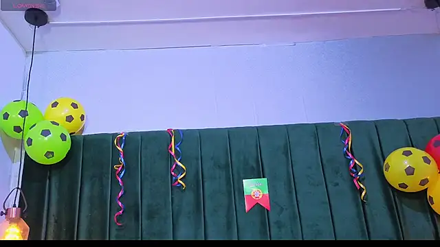 Snapshot of Melody_Horney chatting on July 4, 2026, 9:37 am Melody Horney online show from July 4, 2026, 9:37 am