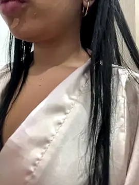 AbbyHank2 online show from November 15, 2025, 1:26 pm