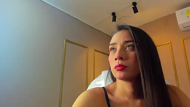 NahimiThompson online show from November 27, 2025, 7:47 pm