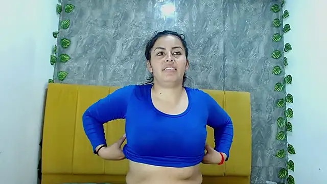 Snapshot of amara_leoncm chatting on November 8, 2025, 3:21 am amara leoncm online show from November 8, 2025, 3:21 am