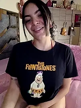 Snapshot of Nuvi_jonhs chatting on December 2, 2025, 10:33 pm Nuvi jonhs online show from December 2, 2025, 10:33 pm