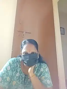 Snapshot of tamilammu1431 chatting on November 2, 2025, 9:14 am tamilammu1431 online show from November 2, 2025, 9:14 am